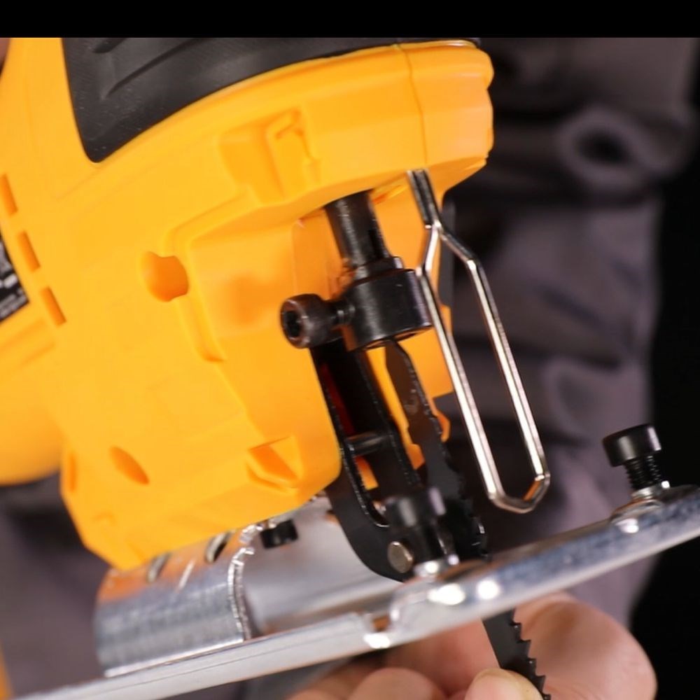 SERRA TICO-TICO INGCO À BATERIA ÍON-LÍTIO 20V - COD. CJSLI8501