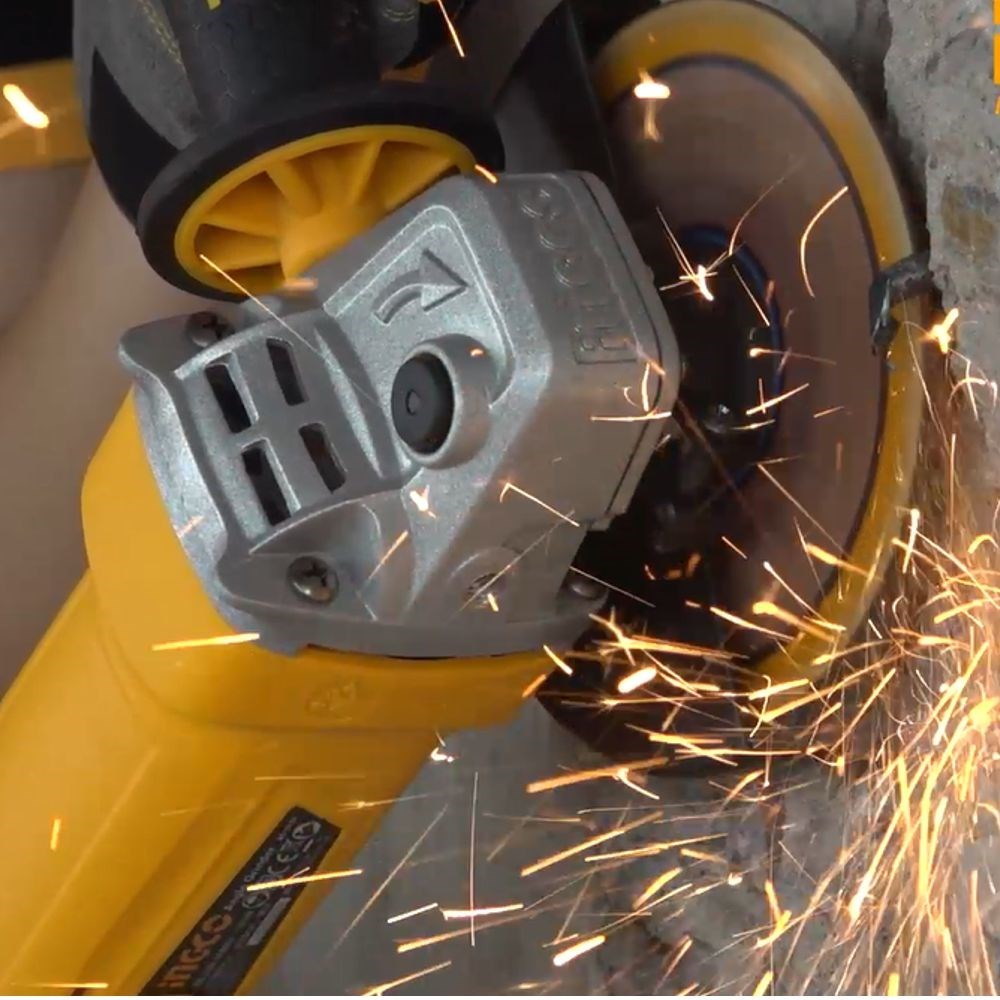 ESMERILHADEIRA ANGULAR INGCO 4.1/2" 1010W 110V - COD. UAG10108-391